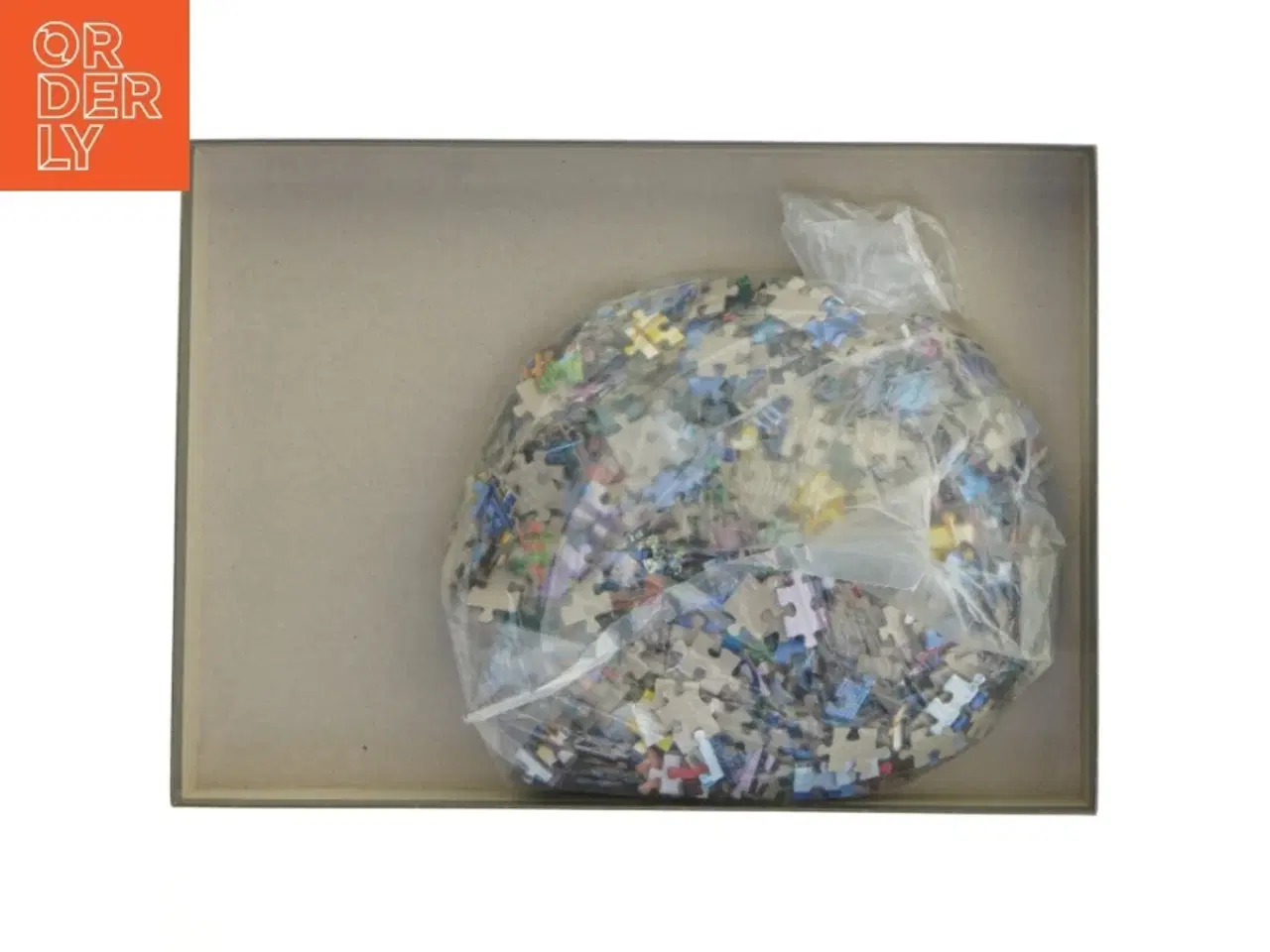 Billede 2 - Puslespil med motiv af Colmar, Frankrig (str. 1000 brikker)