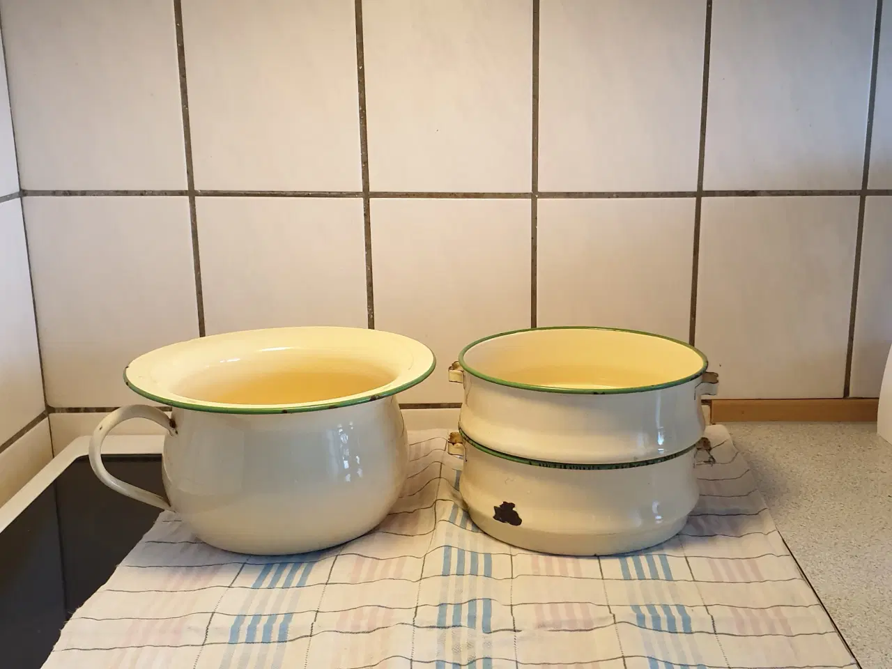 Billede 1 - Emalje potte og 2deltgryde cremefarvet