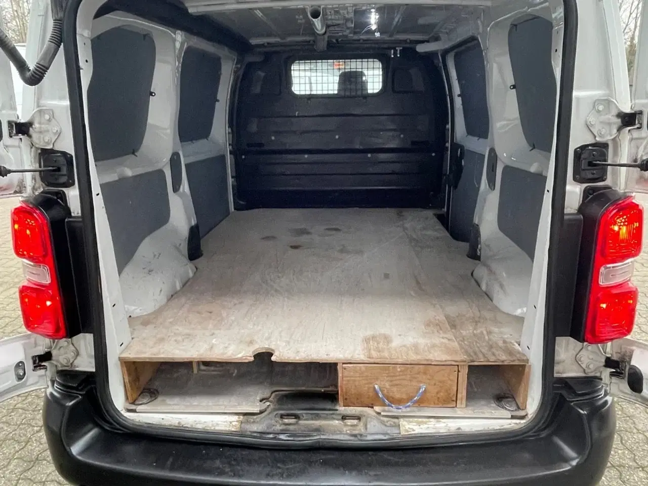 Billede 9 - Peugeot Expert 2,0 BlueHDi 120 L2 Plus Van