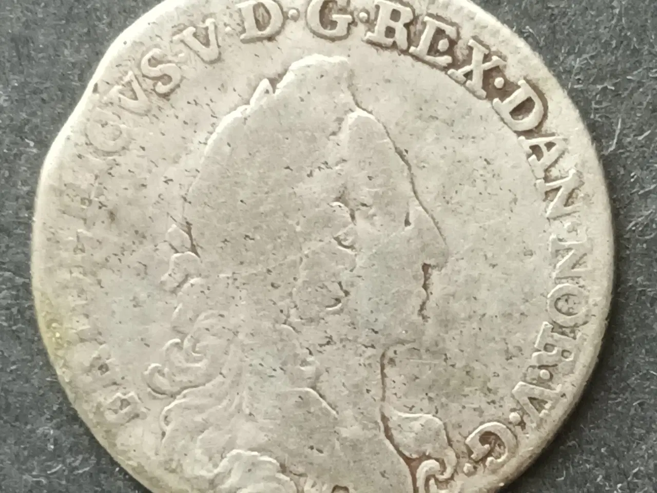Billede 2 - Dansk Vestindien 12 Skilling 1748 i sølv