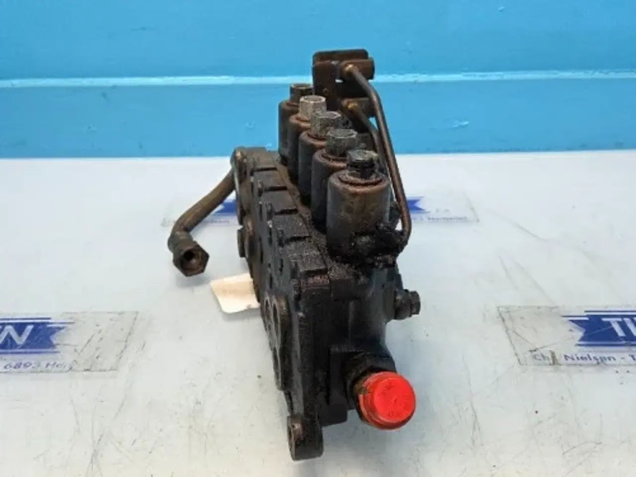 Billede 15 - New Holland 8160 Hydraulikventil 5173742