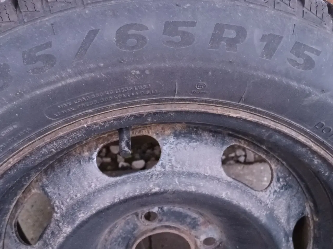 Billede 3 - Vinterdæk på stålfælge til Citroen C3