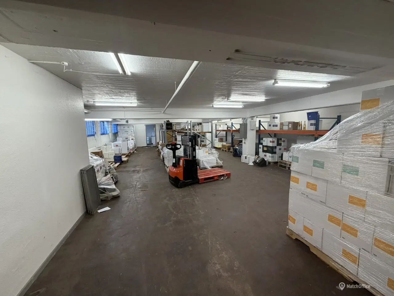 Billede 1 - Praktisk lagerlejemål velbeliggende i Glostrup