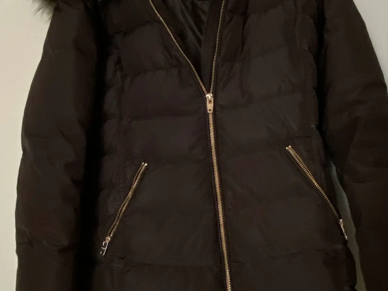 Billede 4 - Varm dunjakke fra Rockandblue med ægte vaskebjørn 