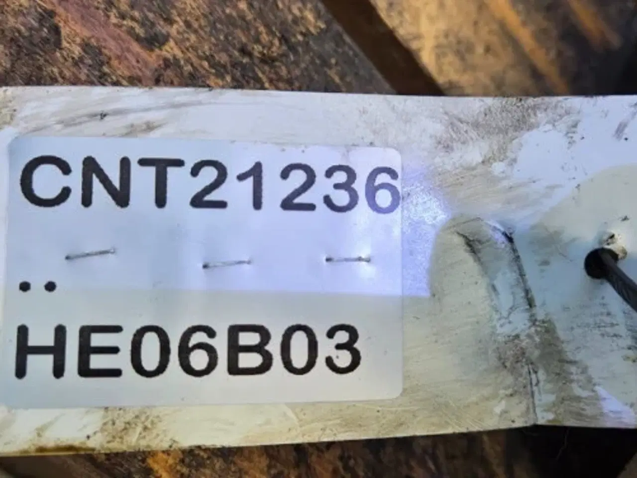 Billede 11 - New Holland LB115B Lår R. 85827756