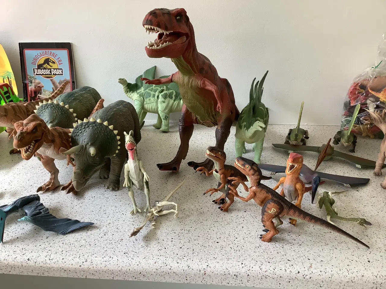 Billede 8 - Stort lot. Jurassic park+ andre dinoer