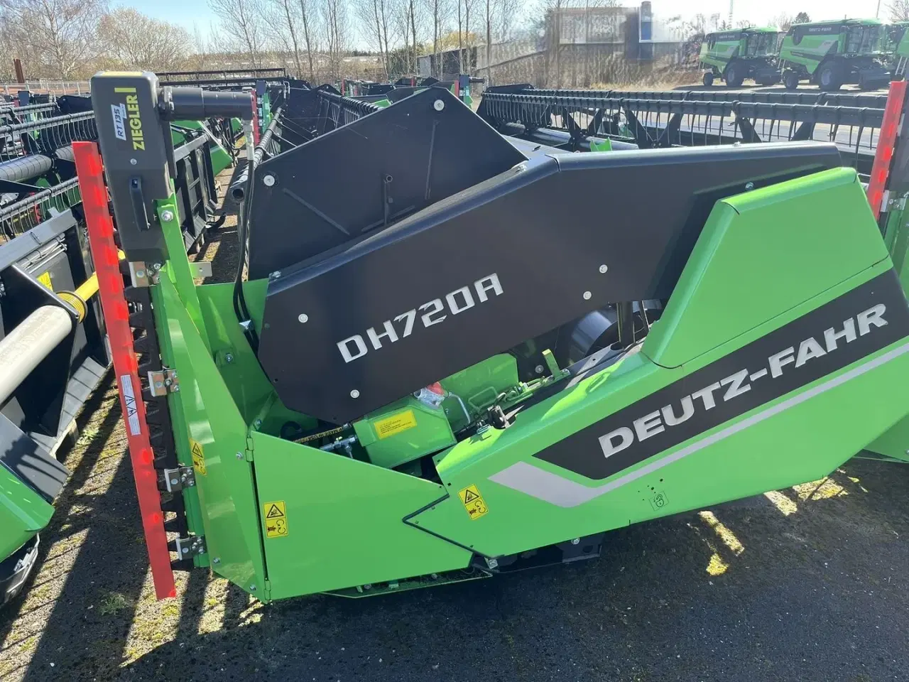 Billede 7 - Deutz-Fahr C7206 With 24feed - 7.2m header. New and unused Combine together with 7.2m header