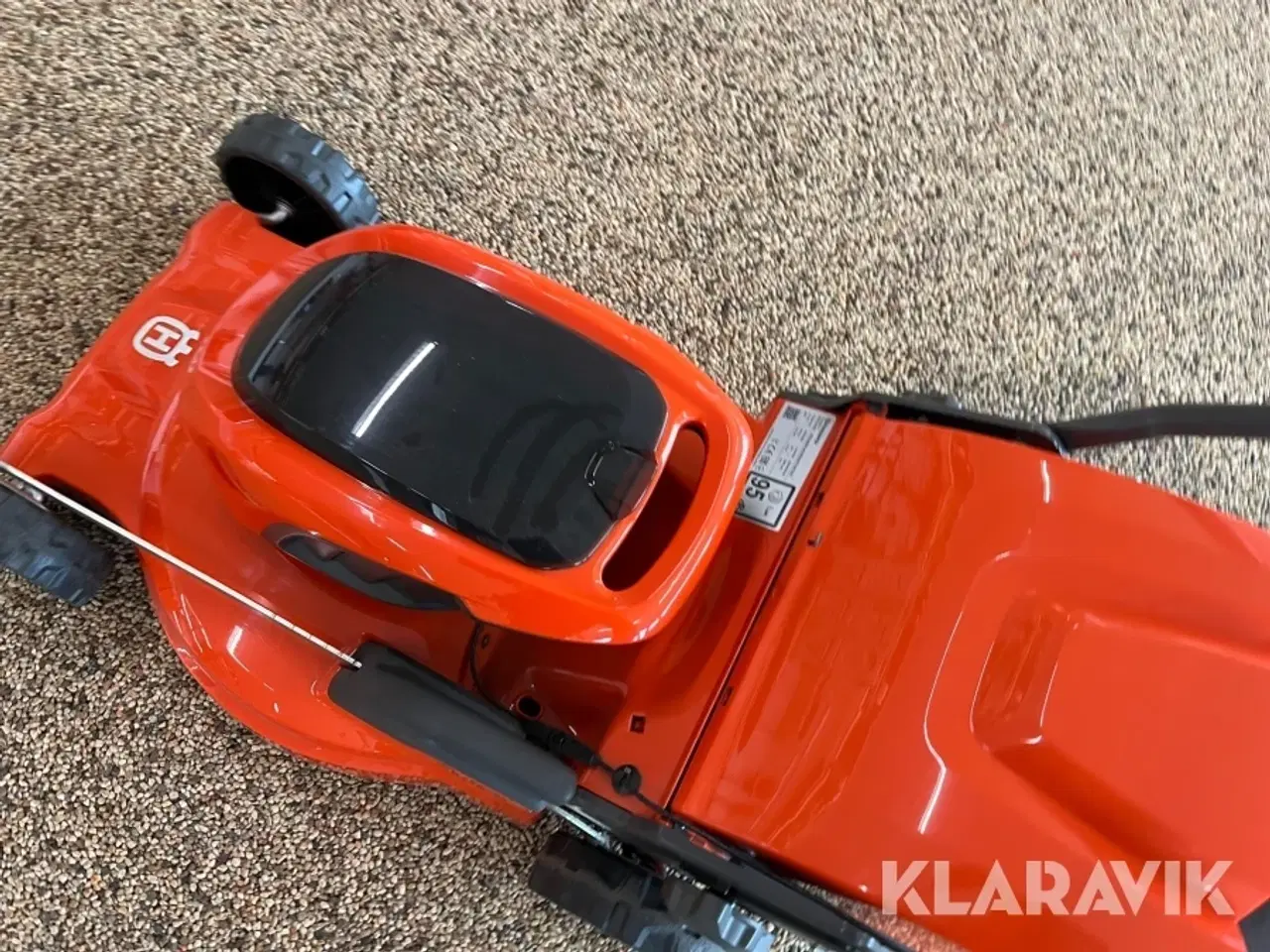 Billede 10 - Græsslåmaskine Husqvarna LC 247i