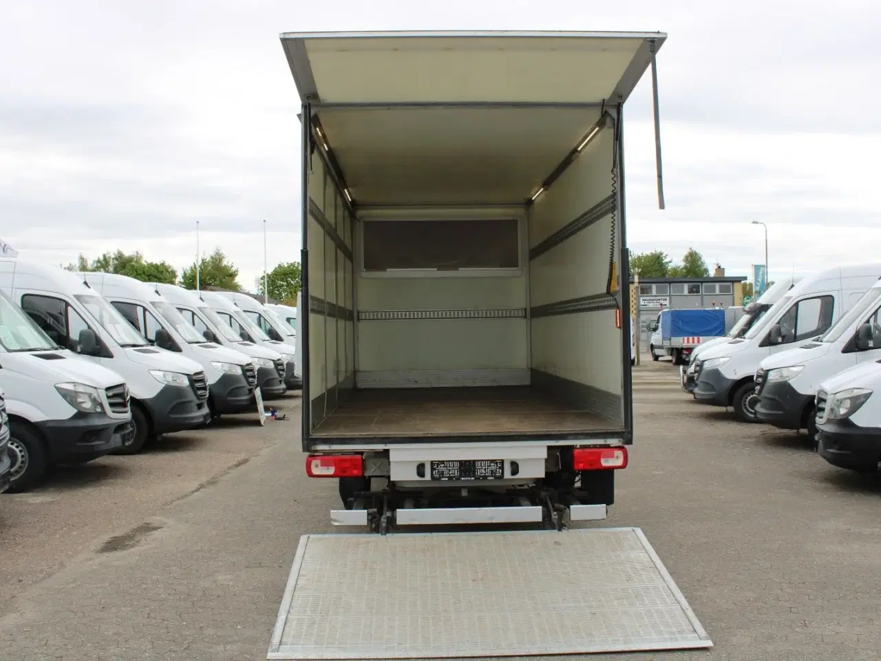 Billede 12 - VW Crafter 35 2,0 TDi 177 Alukasse m/lift aut.