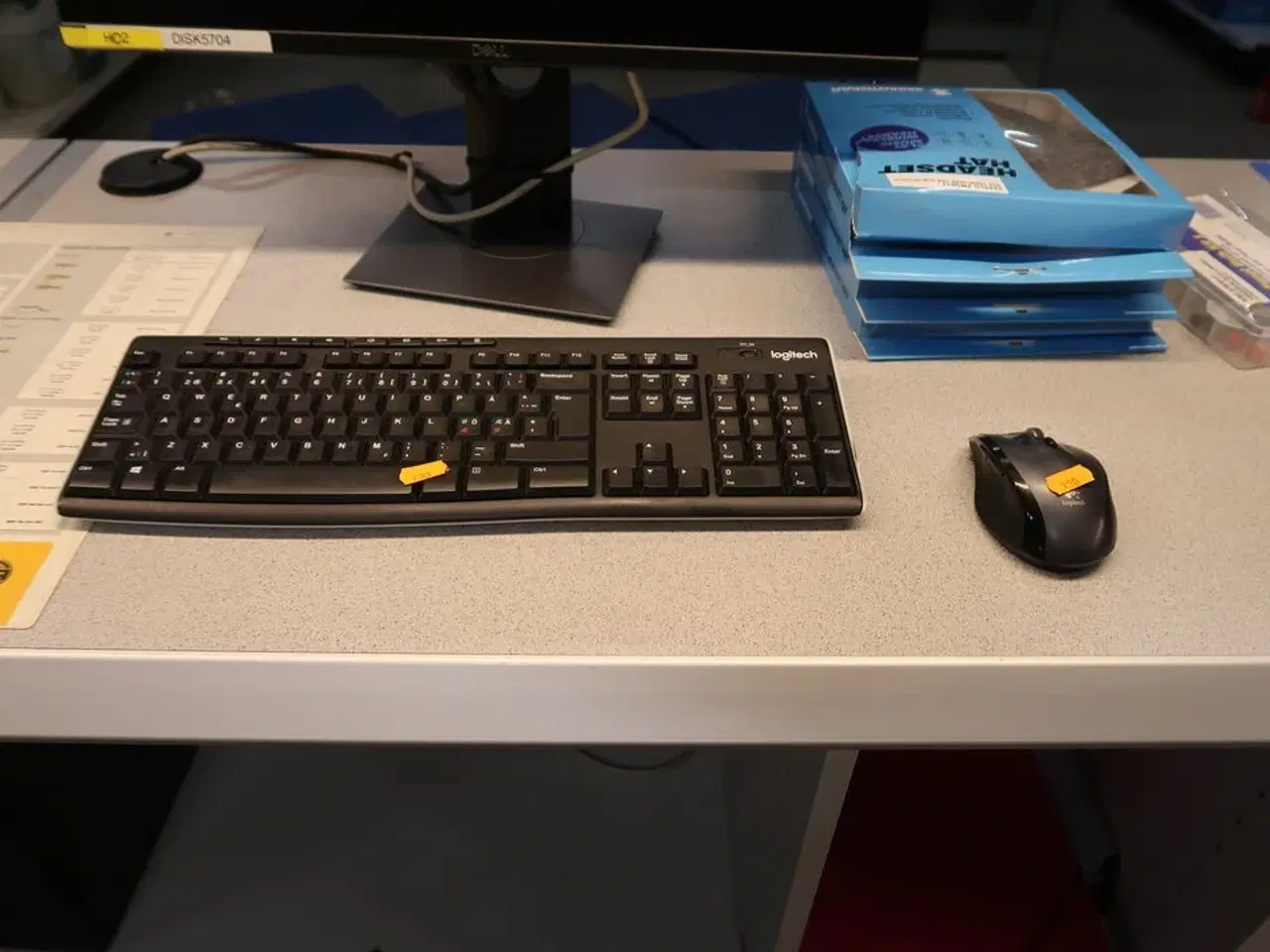 Billede 2 - Computerskærm DEL P2419H med computer, tastatur og mus