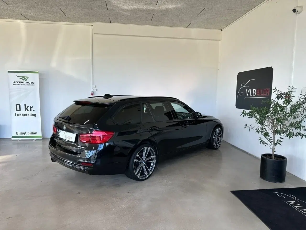 Billede 4 - BMW 320d 2,0 Touring xDrive aut.