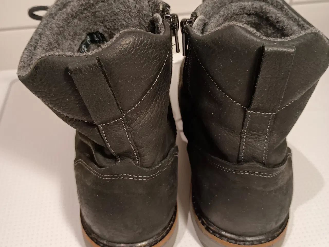 Billede 7 - Komfortable New Feet støvler, sorte, str. 41