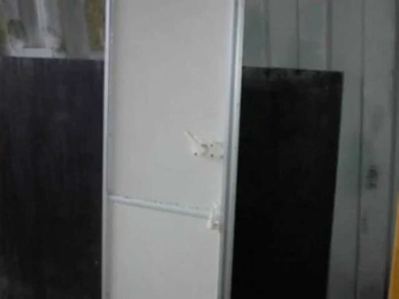 Billede 2 -   Dør med Karm