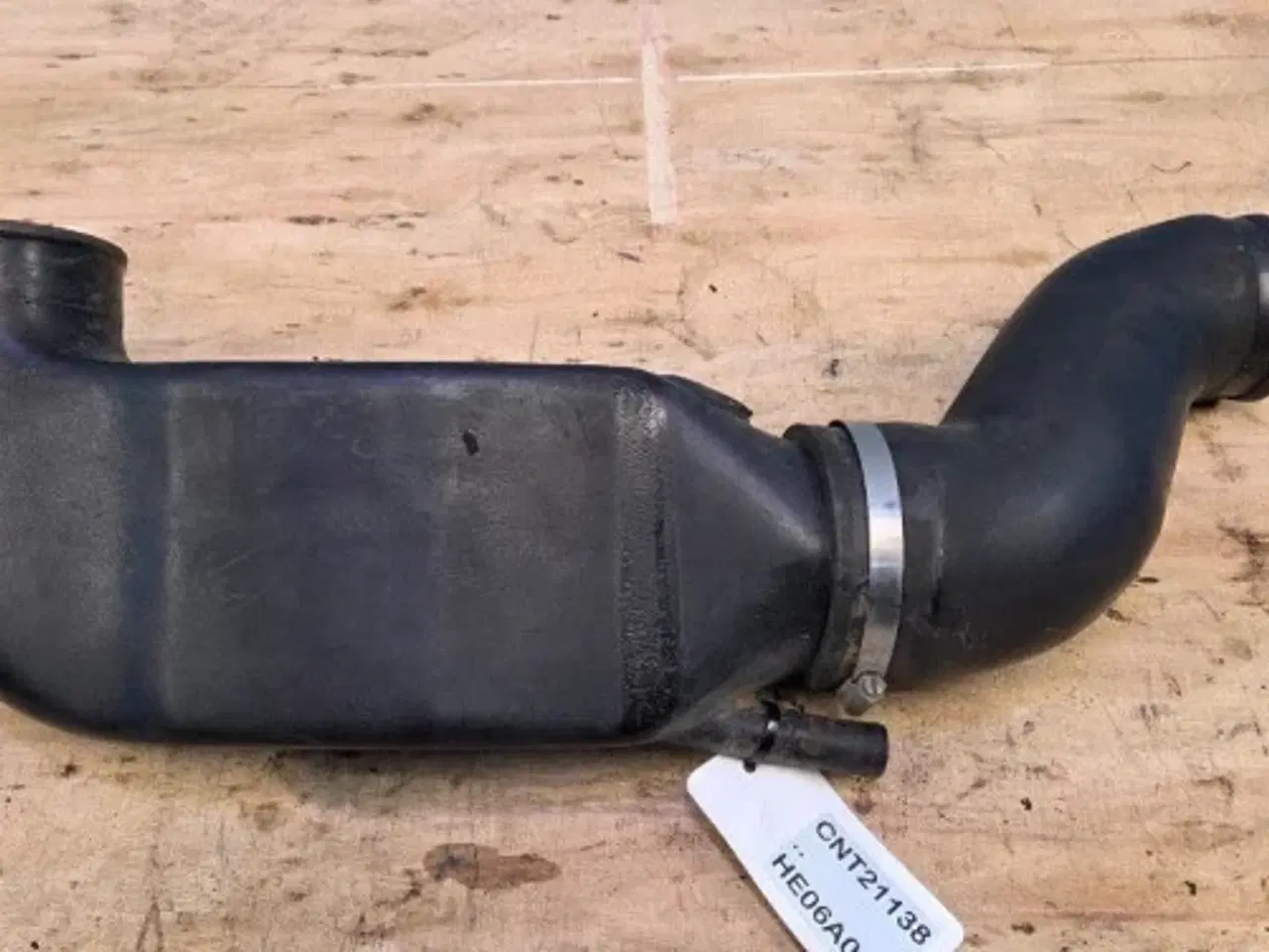 Billede 3 - Massey Ferguson 6290 Luftfilterslange 3780514M4