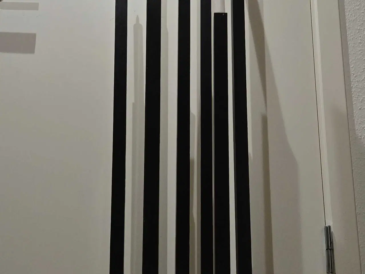 Billede 5 - Gulvstage fra Boconcept. 130 cm. Høj