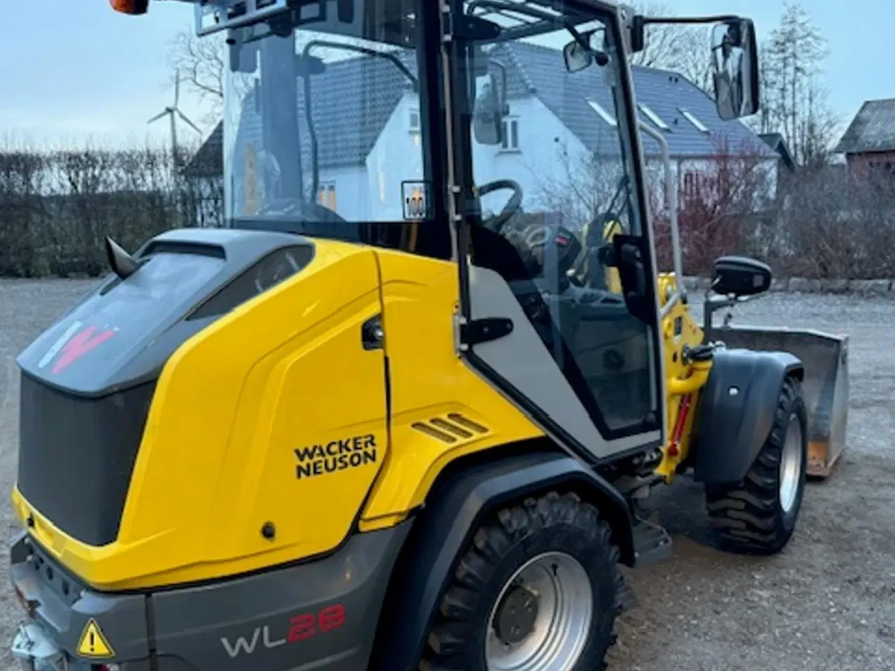 Billede 6 - Wacker Neuson WL28 LUKKET KABINE, SKOVL OG GAFLER, HYDRAULISK SKIFT