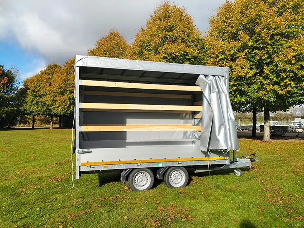 Billede 5 - Høj presenning m. gardinsider til Eduard 3116 trailer