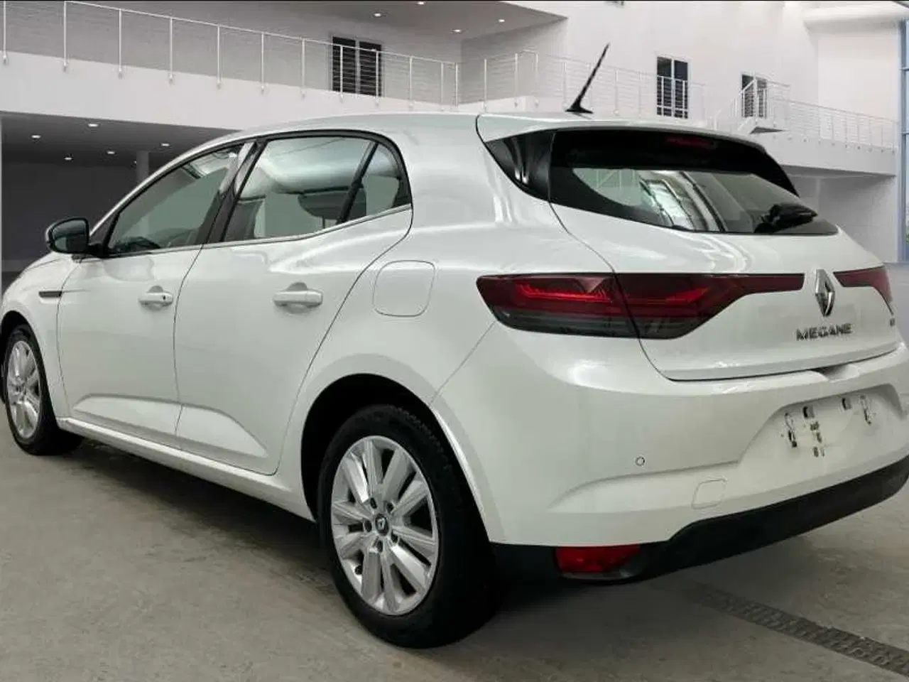 Billede 4 - Renault megane 1.6 Benzin plug ind 2022