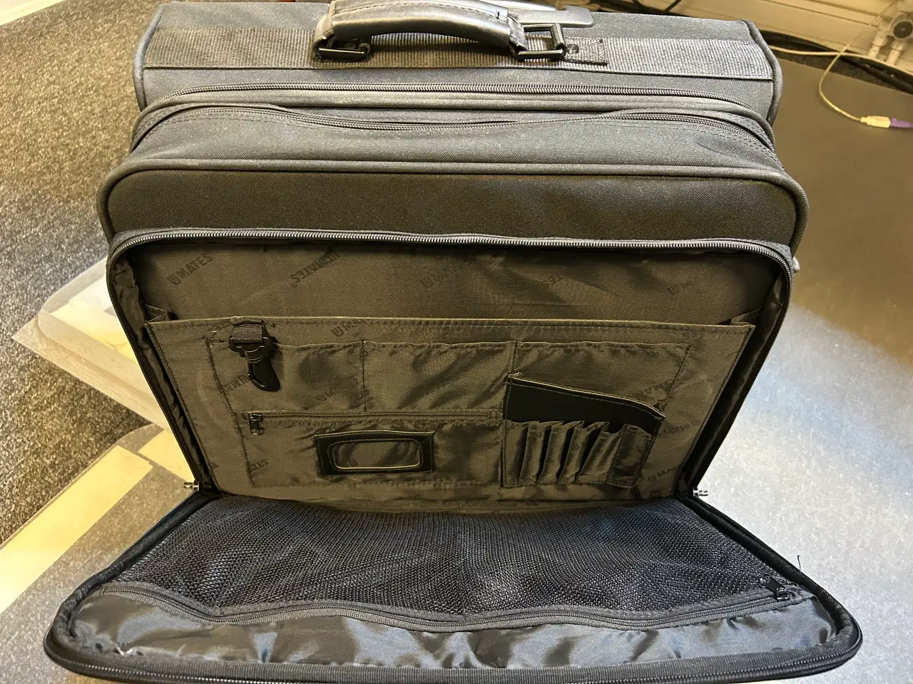 Billede 11 - Umates Roller kuffert - Pc taske