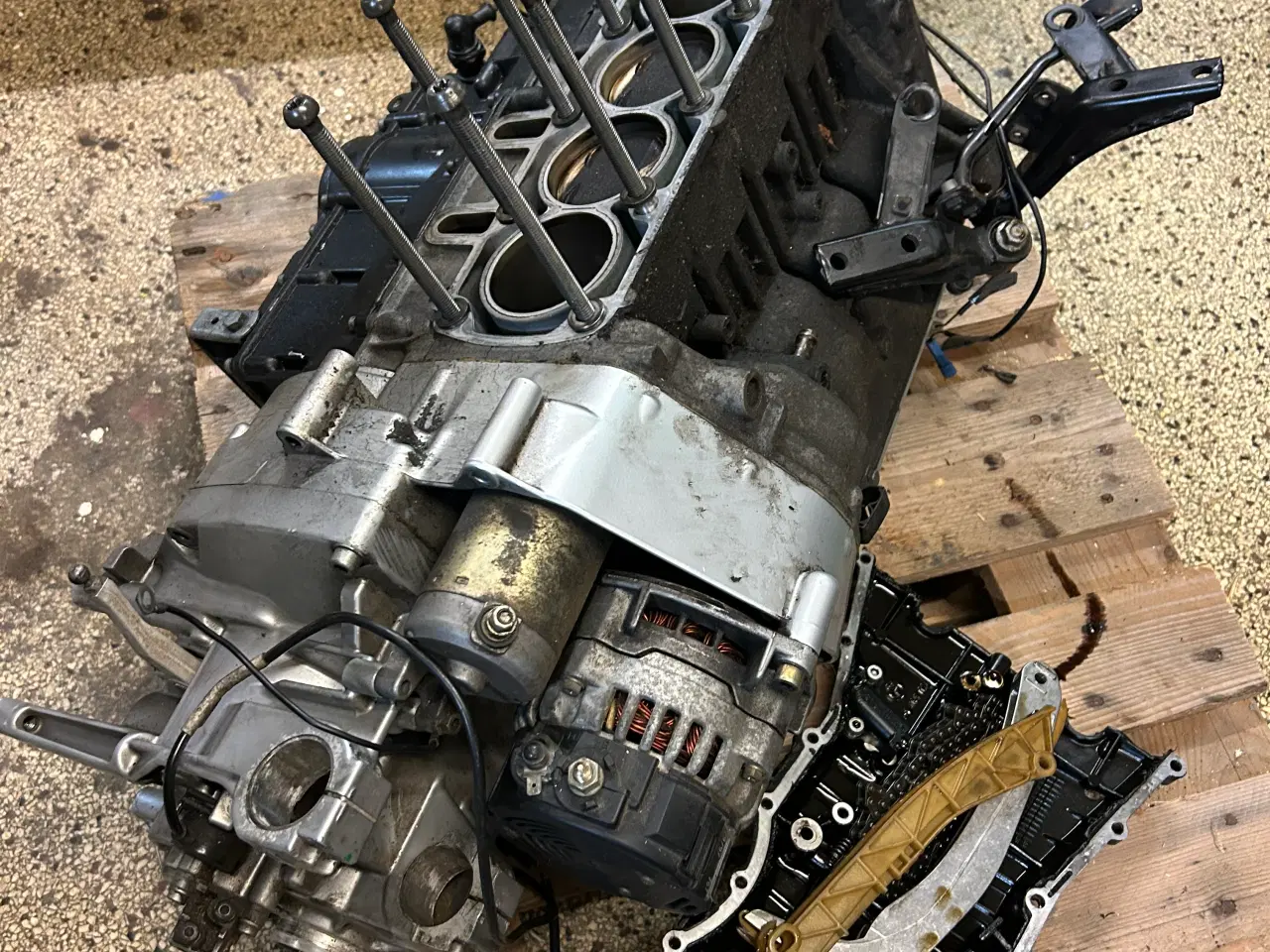 Billede 1 - 2stk BMW K1200RS motor 1m/gearkasse