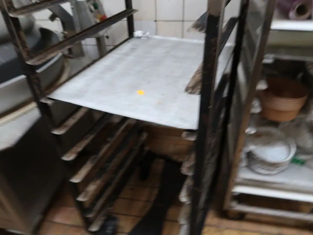 Billede 6 - 2 stk. stikvogne med div. Bageplader og forme