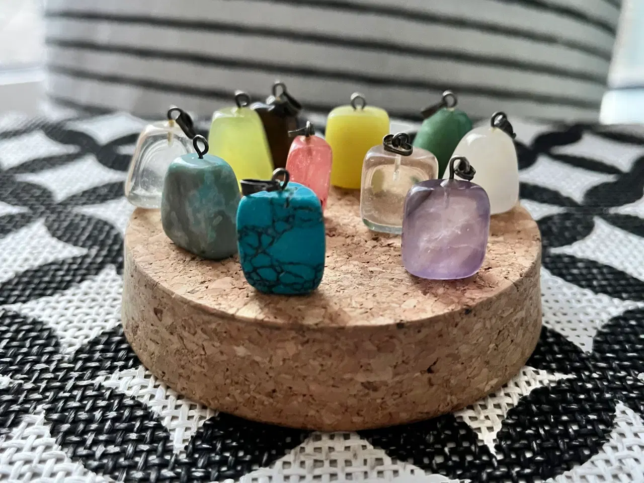 Billede 1 - Krystal vedhæng- tjek beskrivelsen 