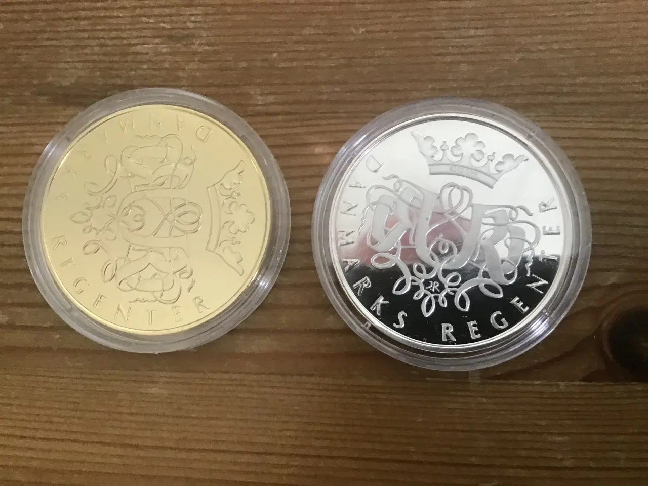 Billede 1 - 2 mønter sælges samlet