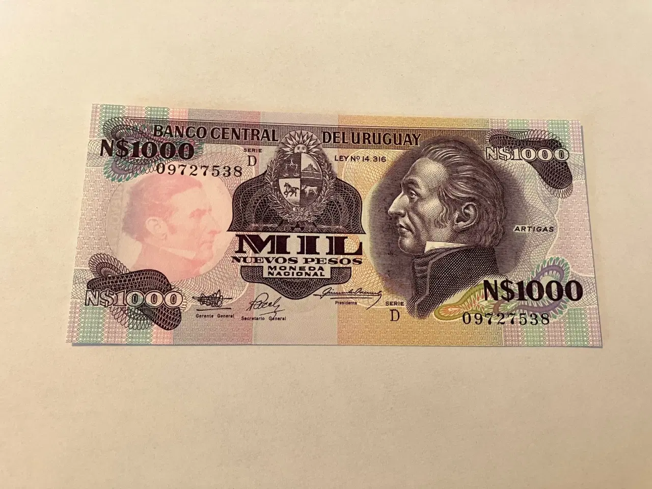 Billede 1 - 1000 Nuevos Pesos Uruguay