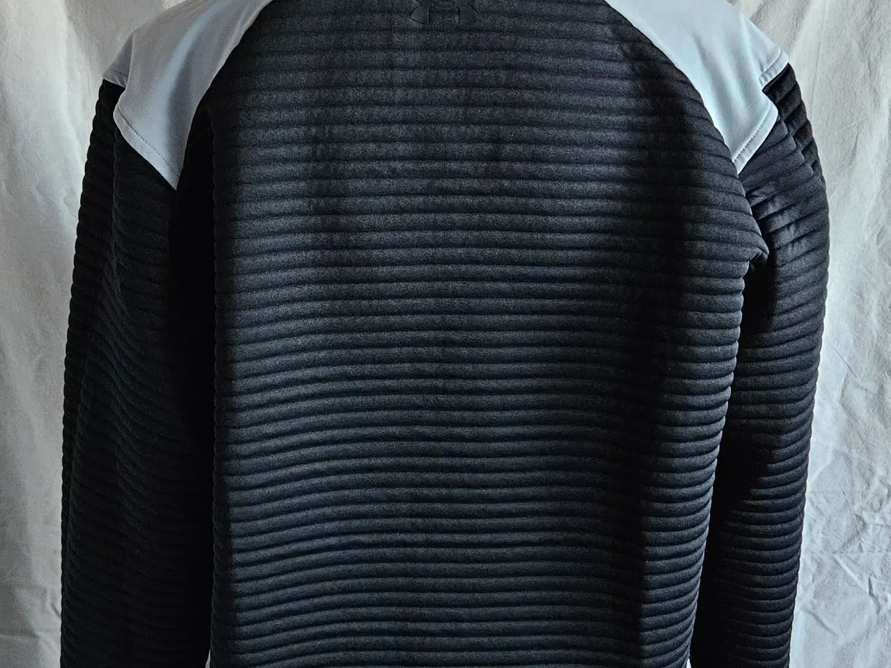Billede 2 - Under Armour Midlayer til Herre i Str. L