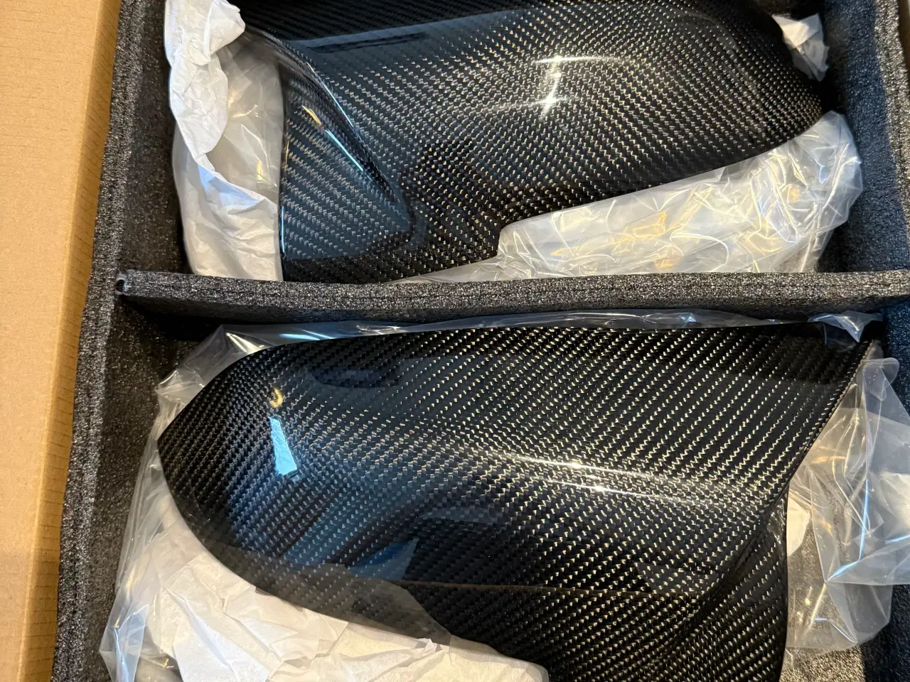 Billede 8 - Carbon M-tech frontspoiler og spejle