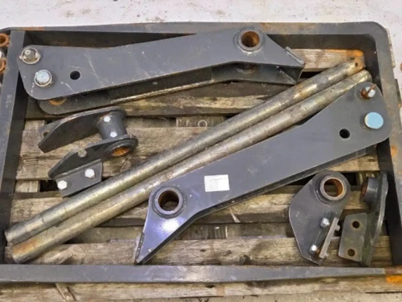 Billede 15 - New Holland B115C Pallegafler Kit 87310367