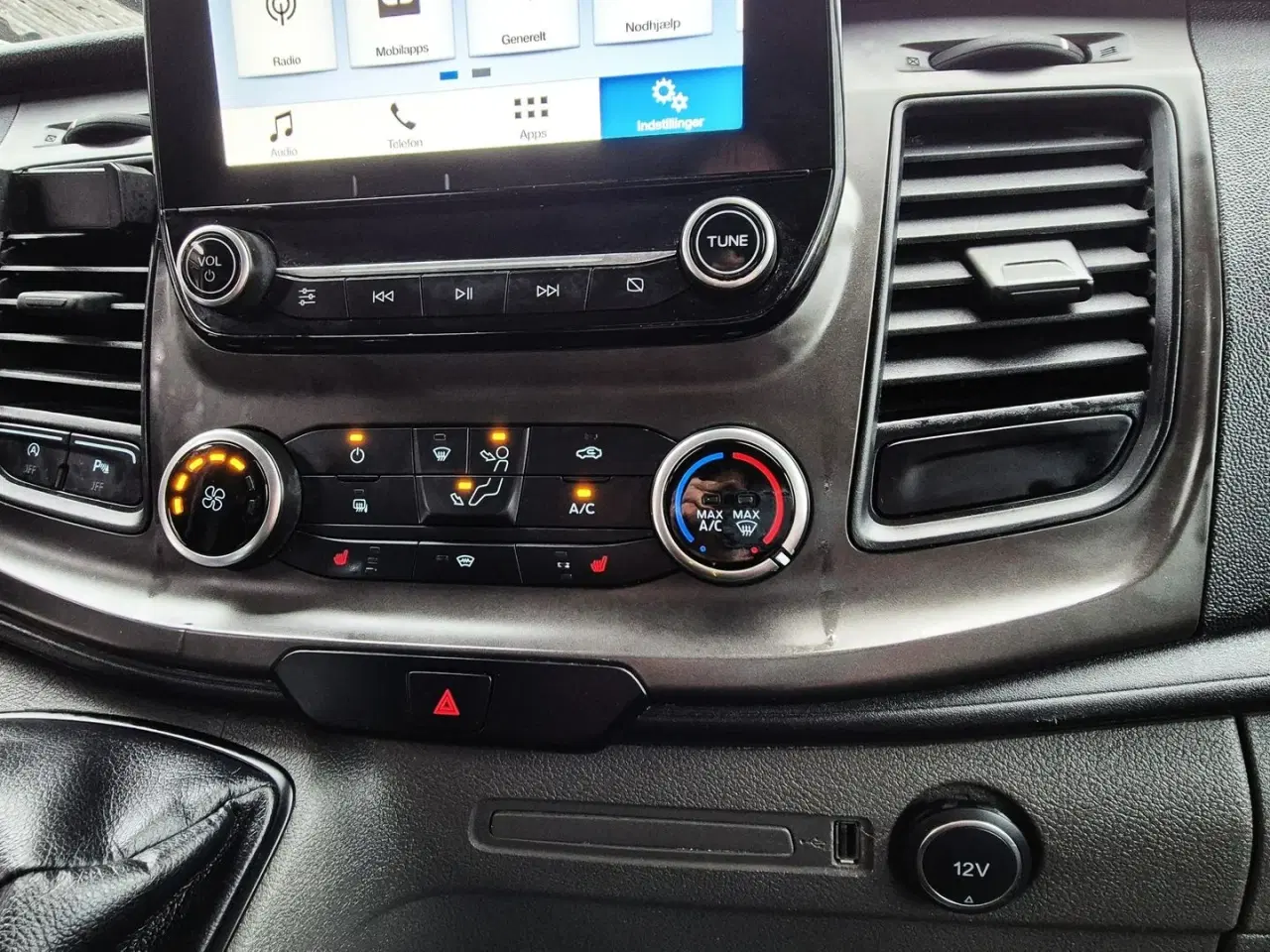 Billede 20 - Ford Transit Custom / nysynet og nyserviceret / træk / 2.0 TDCI 130 hestekræfter