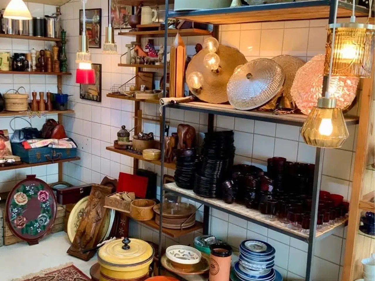 Billede 2 - Loppemarked