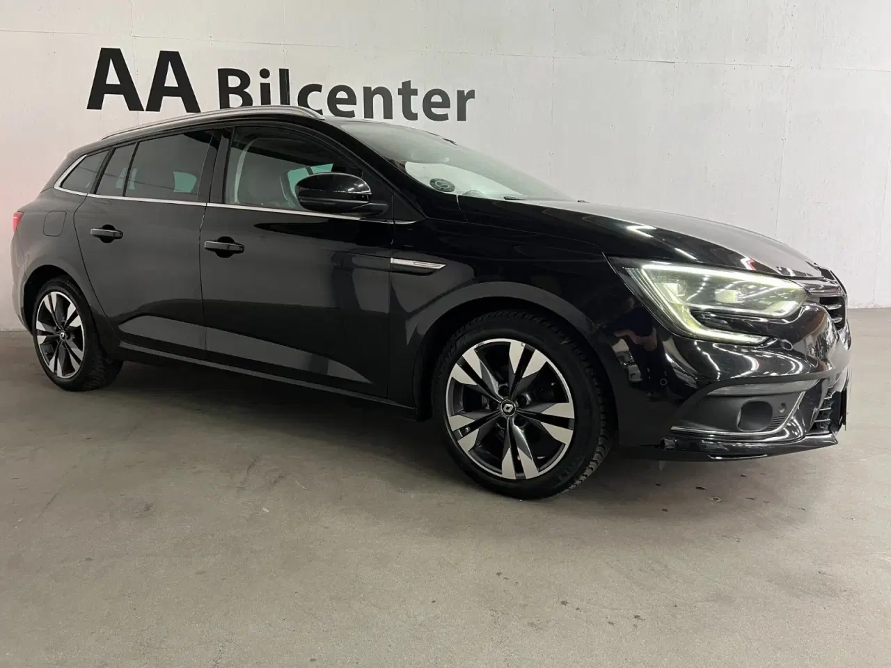 Billede 1 - Renault Megane IV 1,3 TCe 140 Intens Sport Tourer EDC