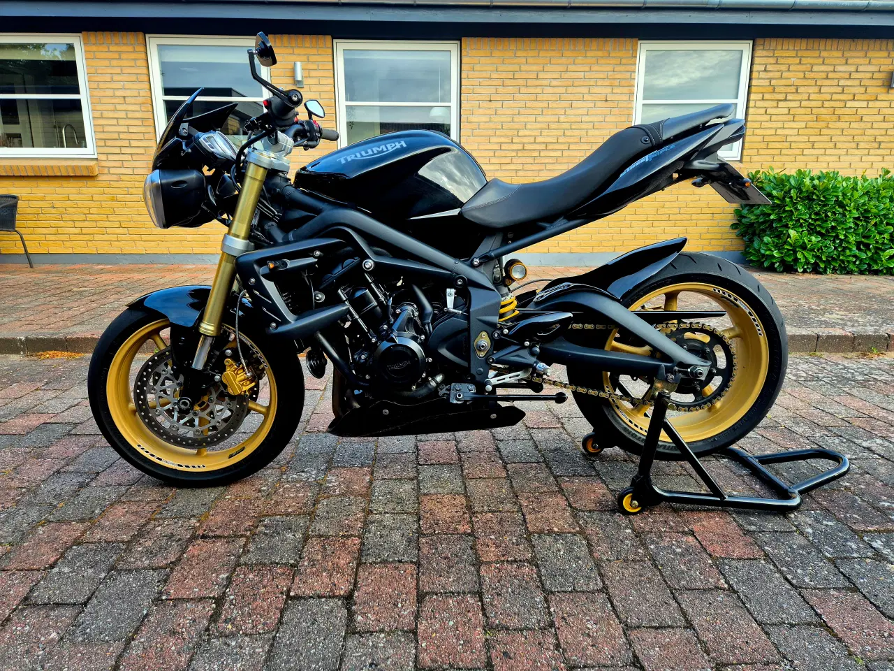 Billede 4 - Triumph street triple 675