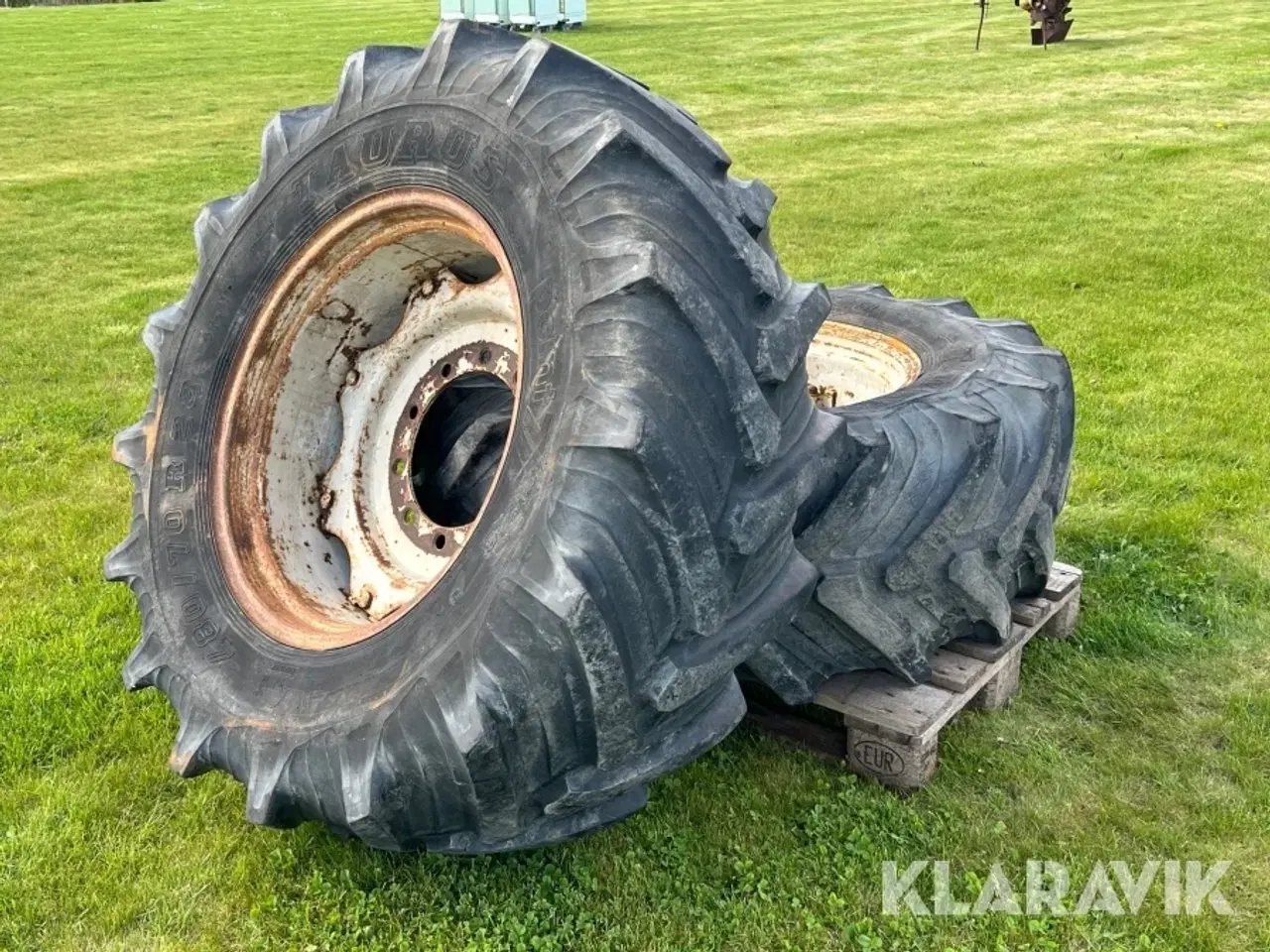 Billede 4 - Dæk med fælge 480/70 R28