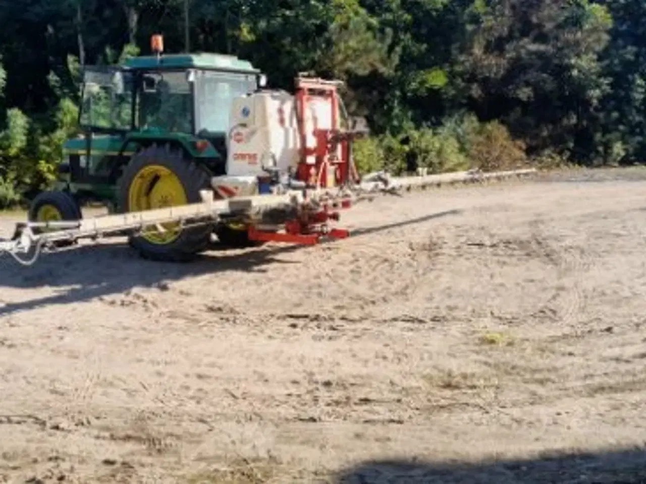 Billede 1 - Kuhn Omnis 1200L liftsprøjte.