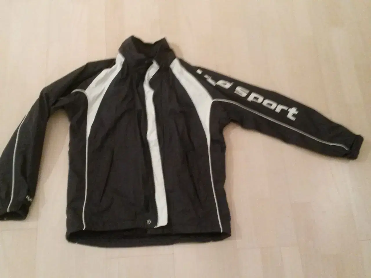 Billede 1 - H2O sportswear jakke str. 12 år