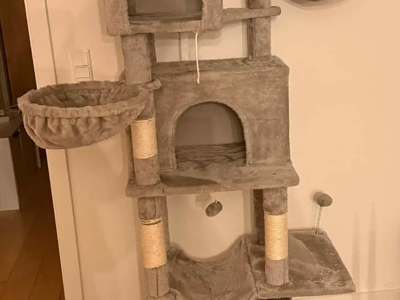 Billede 1 - Stort kradsetræ