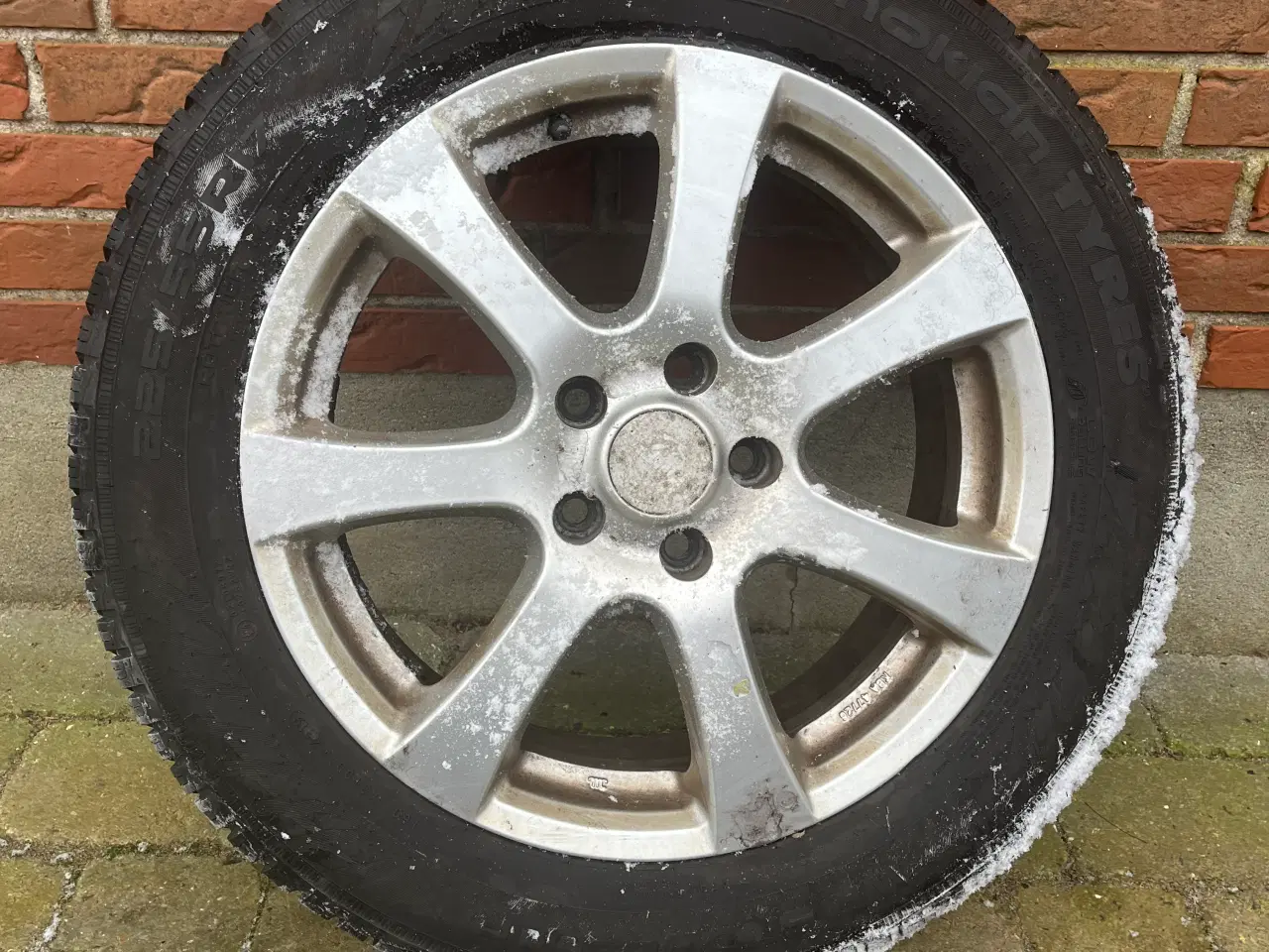 Billede 1 - 4 vinterhjul med Nokian Tyres 225/55 R17. 