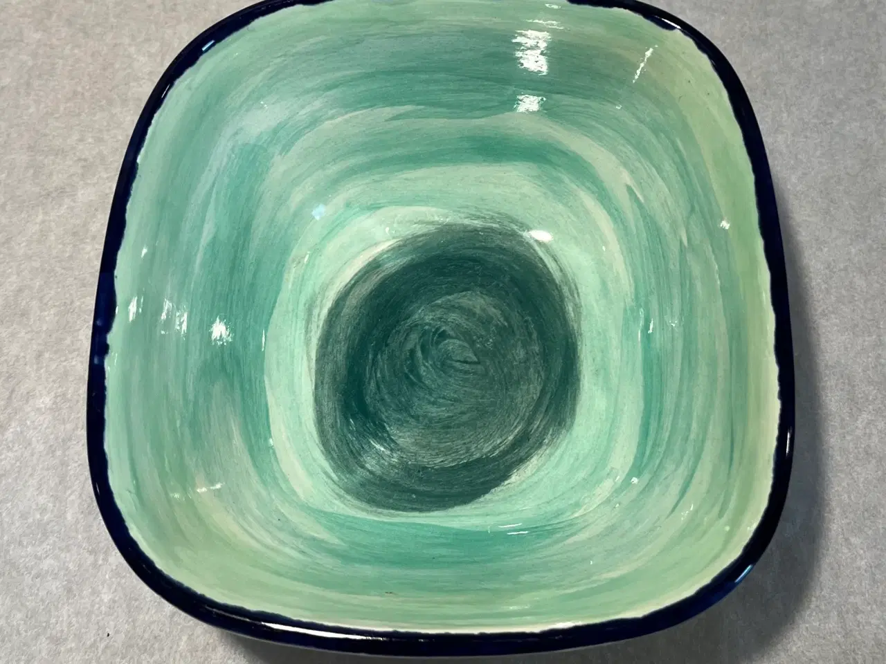 Billede 4 - VRC Keramisk Skål Farverig Håndmalet