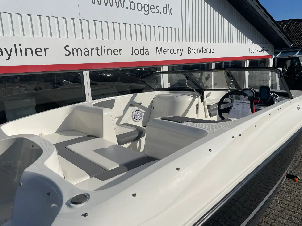 Billede 5 - E5 med Mercury F80 ELPT EFI og Brenderup 201300B