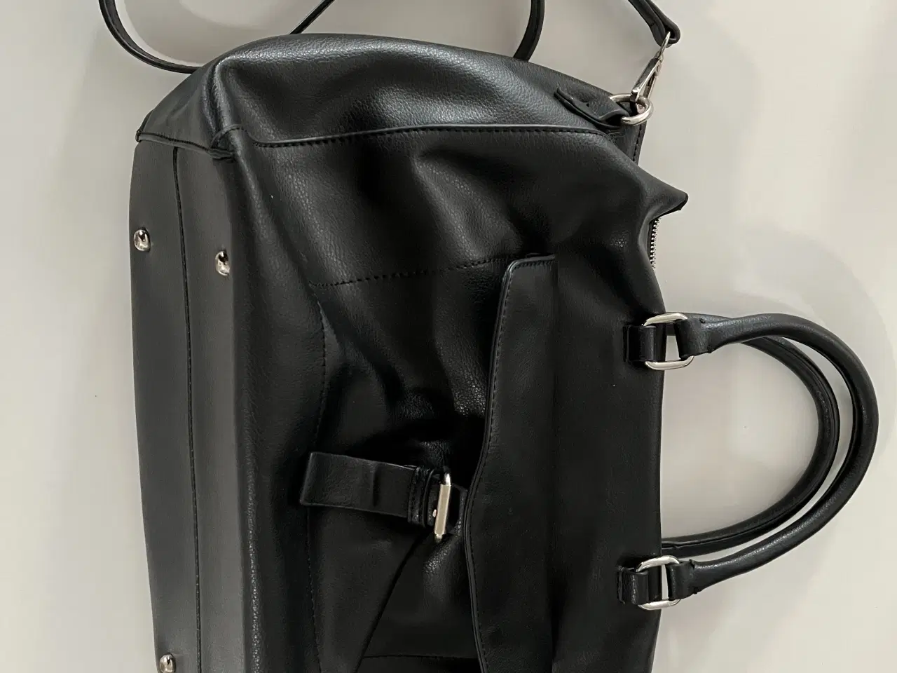 Billede 1 - Pieces sort læder taske stor model