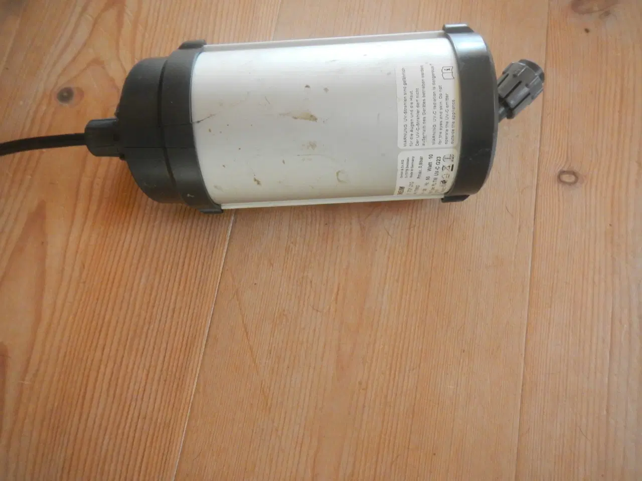 Billede 4 - Hjørne akvarie (360 l) med sort bord