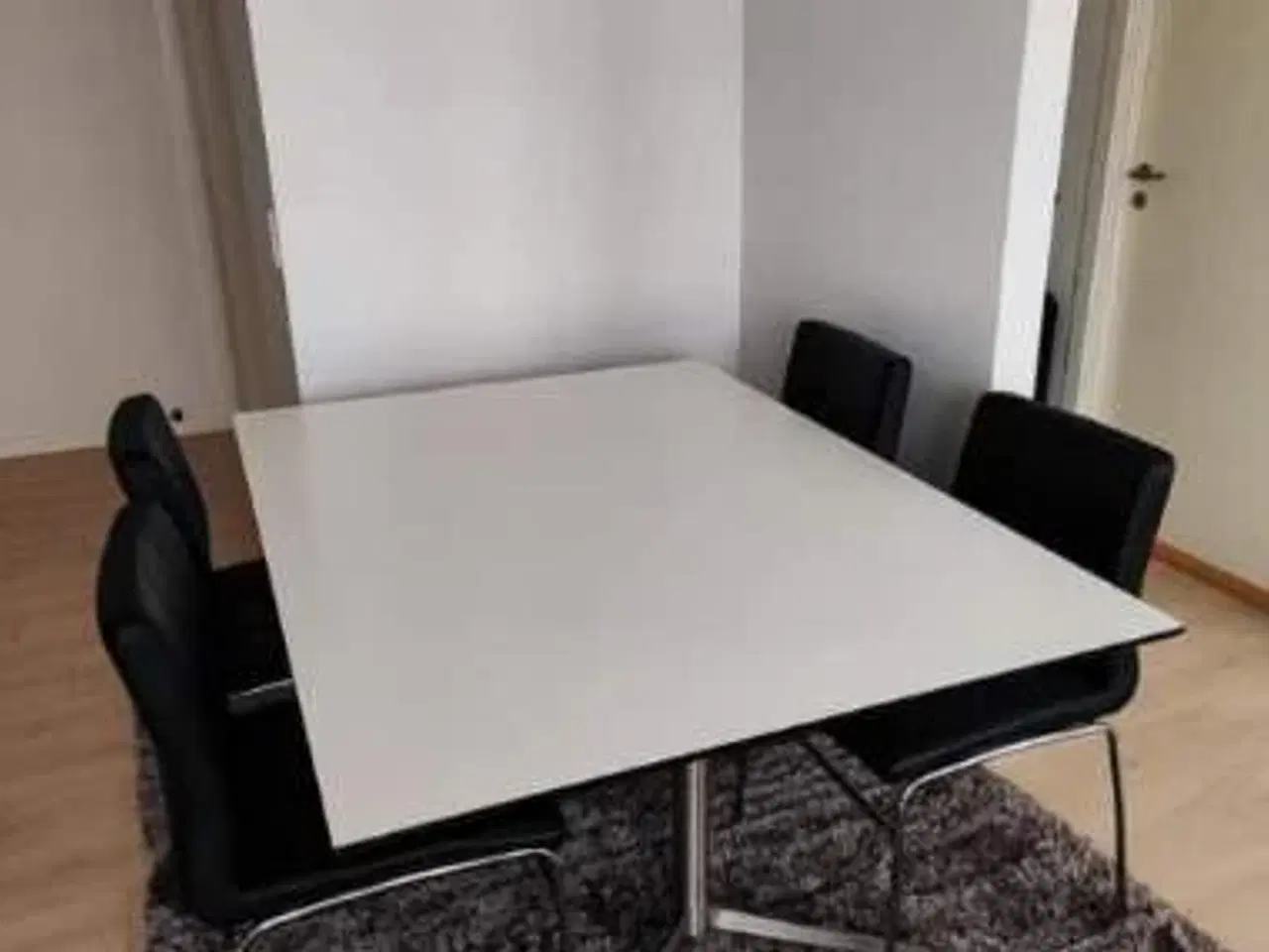 Billede 6 - Spisebord eller arbejdsbord 