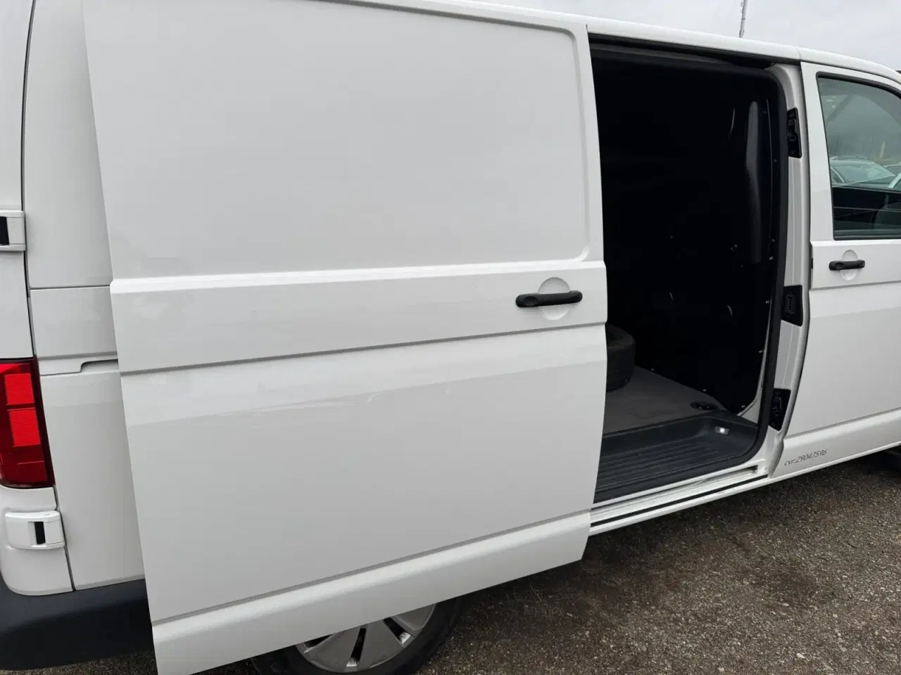 Billede 13 - VW Transporter 2,0 TDi 150 Kassevogn kort