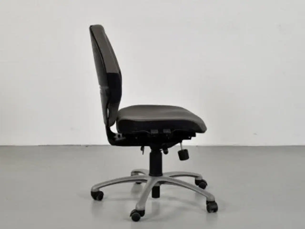 Billede 2 - Rh extend kontorstol med gråbrun polster