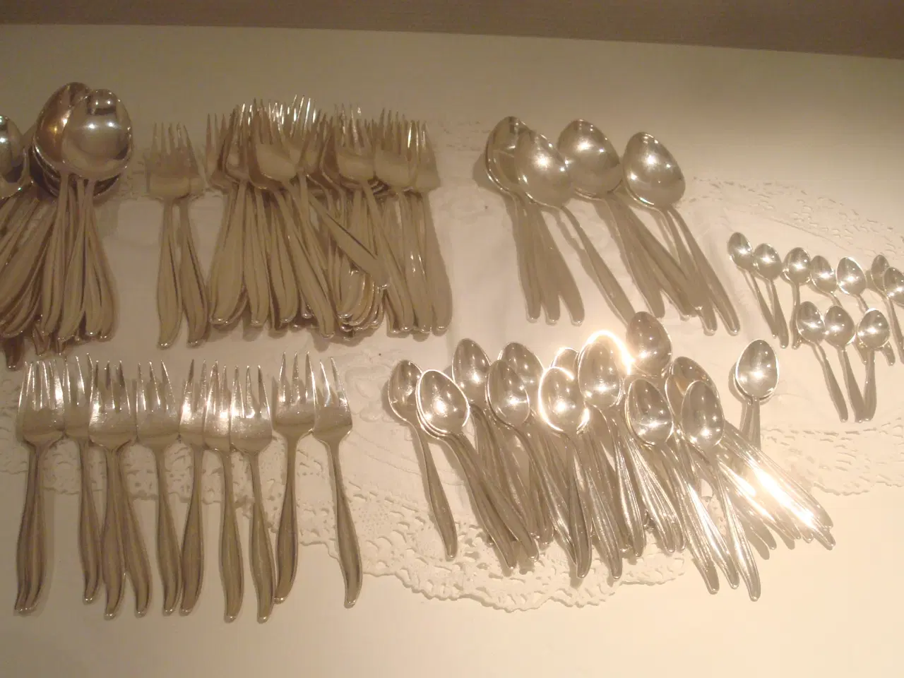 Billede 1 - COLUMBINE sølvplet, kagegafler, dessertskeer, mm