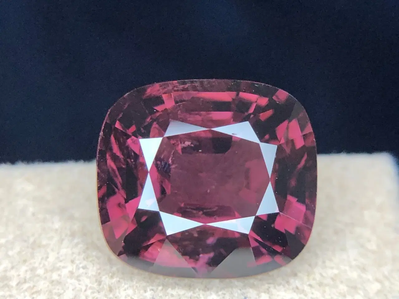 Billede 7 -  Rød, Lilla Spinel - 7.34 ct