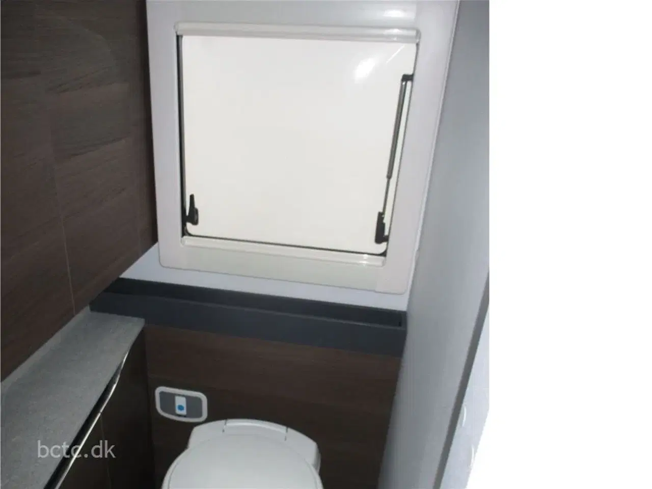 Billede 12 - 2022 - Adria Alpina 663 HT Alde Centralvarme